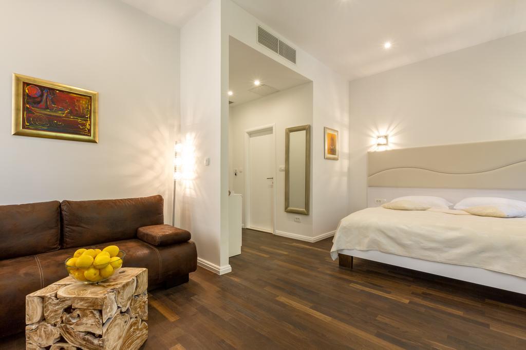 Pellegrini Luxury Rooms Split Exterior photo