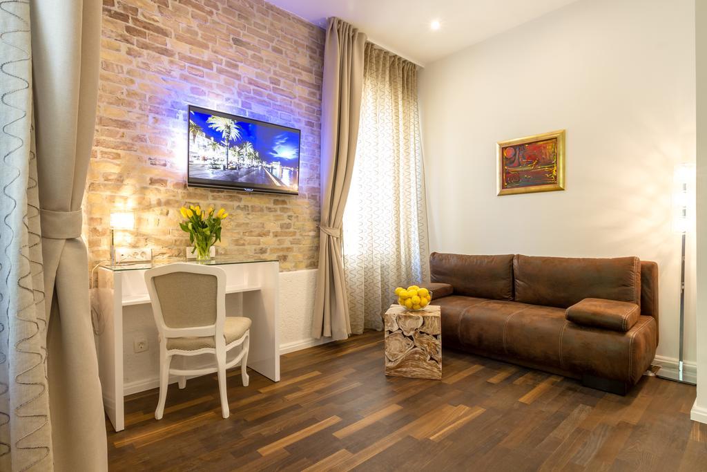 Pellegrini Luxury Rooms Split Exterior photo